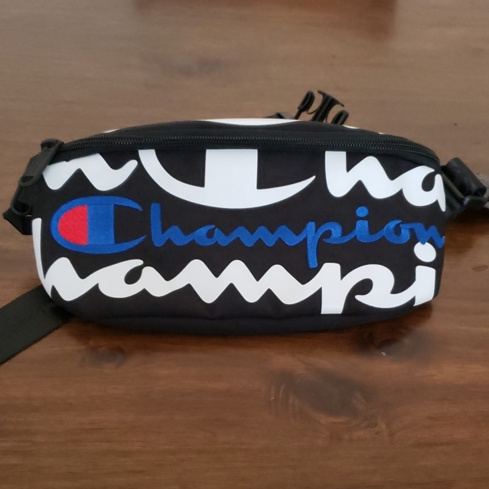 Champion fanny pack